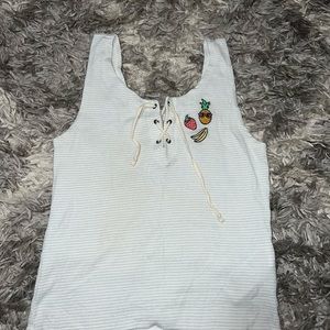 Hollister fruit tank